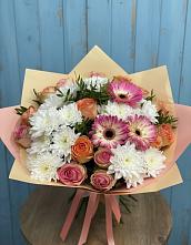 Букет цветов из:  Розы, Герберы и Хризантемы в Железноводском