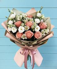 Букет цветов из:  Розы, Альстромерии и Лизиантусы в Железноводском
