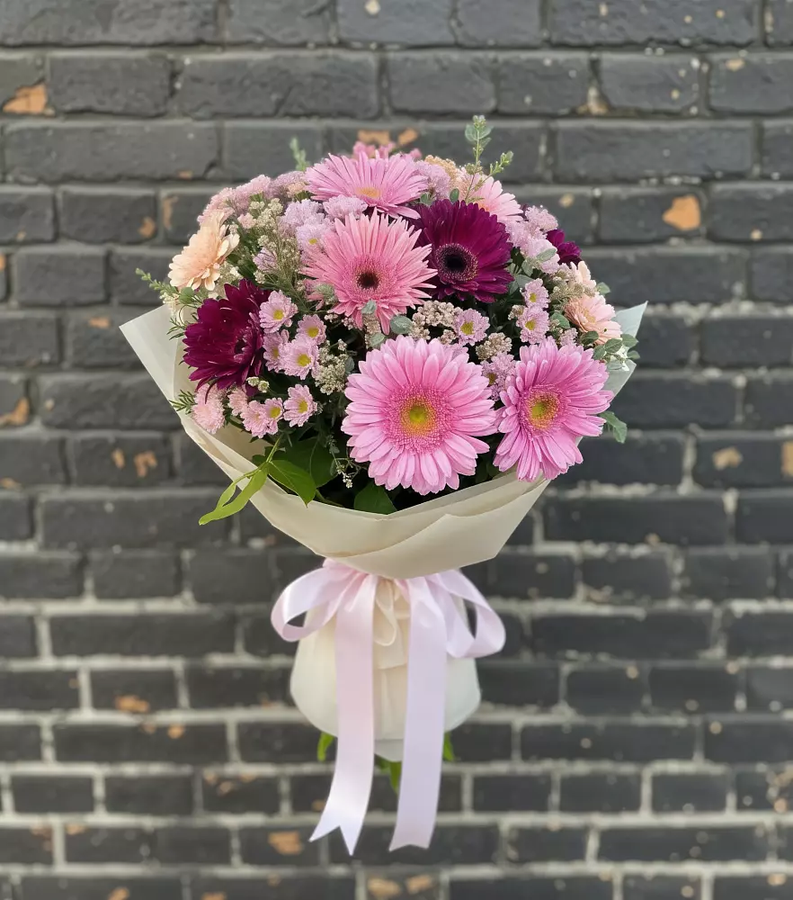 Букет цветов из: Герберы и Хризантемы в Железноводском