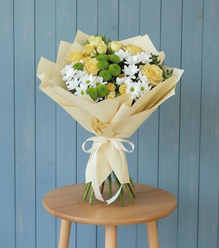 Букет цветов из: Хризантемы и Розы в Железноводском