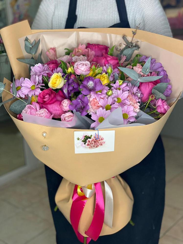 Букет цветов из: Хризантемы, Гвоздики и Альстромерии в Железноводском