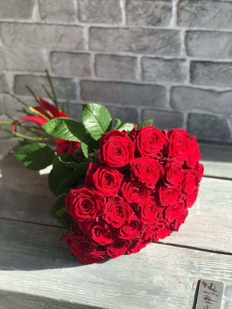 Букет Красные розы Фридом в Железноводском