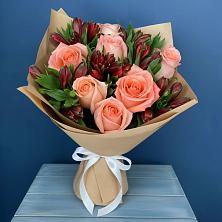 Букет цветов из:  Розы и Альстромерии в Железноводском