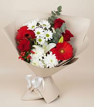 Букет цветов из:  Розы, Хризантемы, Герберы и Лилии в Железноводском