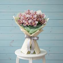 Букет цветов из:  Орхидеи и Розы в Железноводском