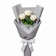 Букет 3 белые розы в Железноводском