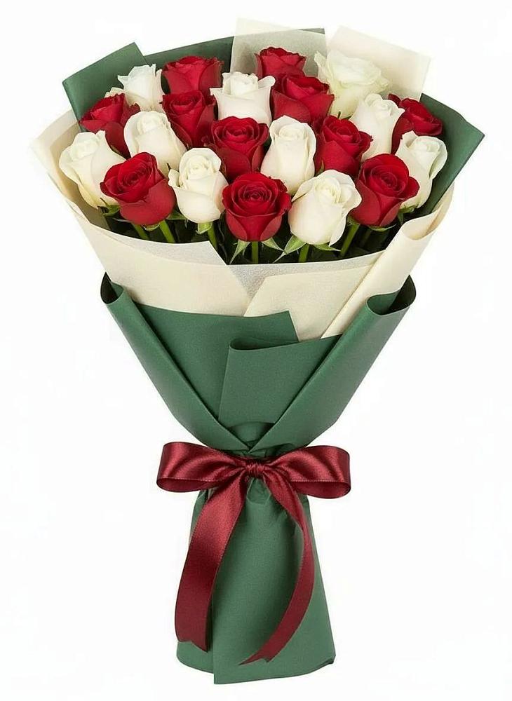Букет Микс из красных и белых роз в Железноводском