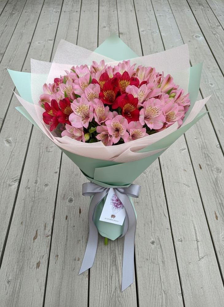 Букет цветов из: Альстромерии в Железноводском