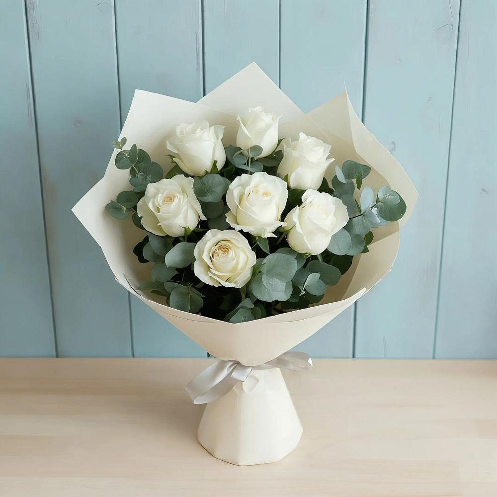 Букет Белые розы в Эвкалипте в Железноводском