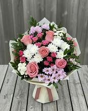 Букет цветов из:  Альстромерии, Гвоздики, Розы и Хризантемы в Железноводском