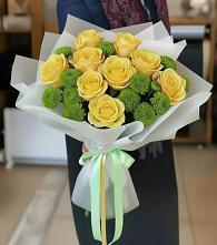 Букет цветов из:  Хризантемы и Розы в Железноводском