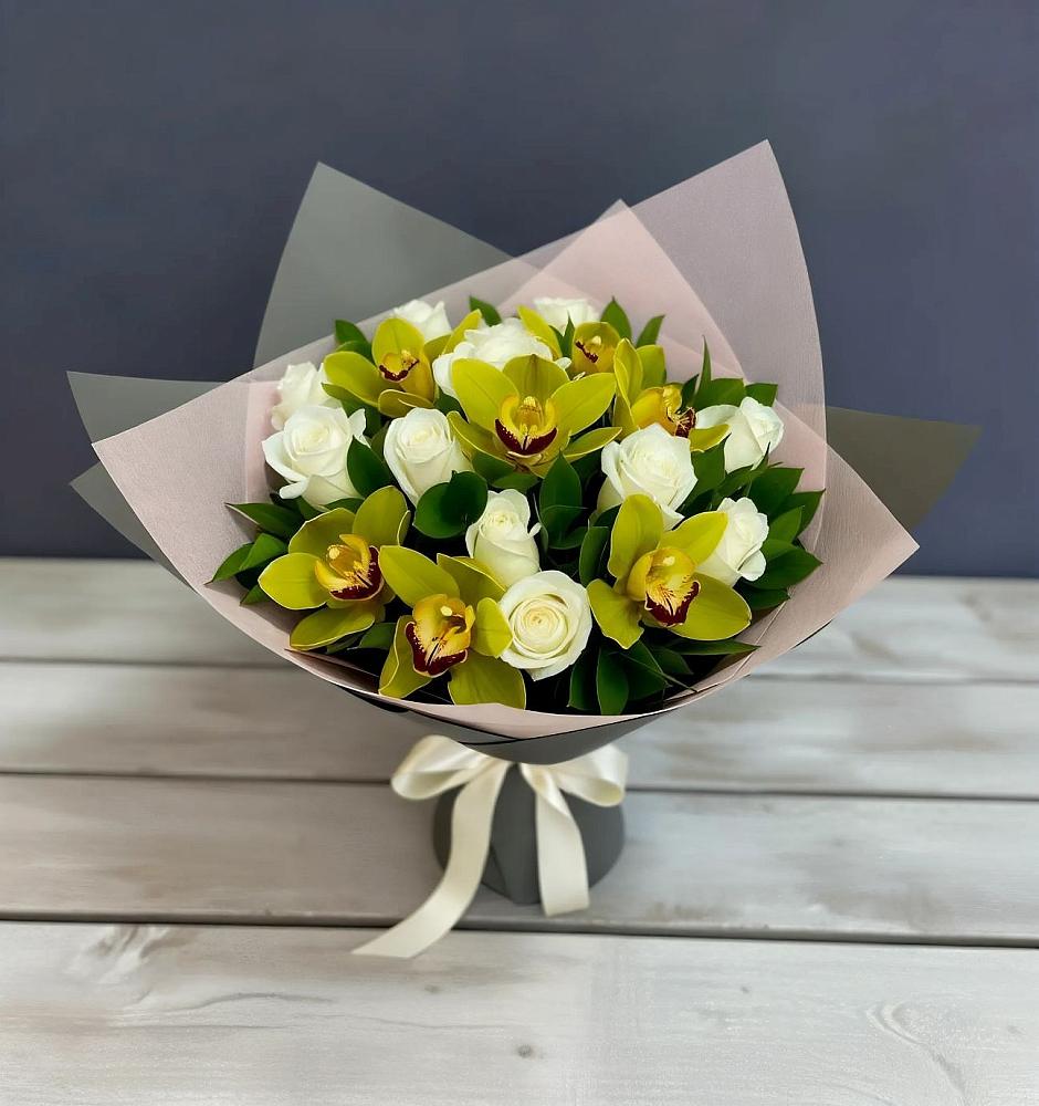 Букет цветов из: Орхидеи и Розы в Железноводском