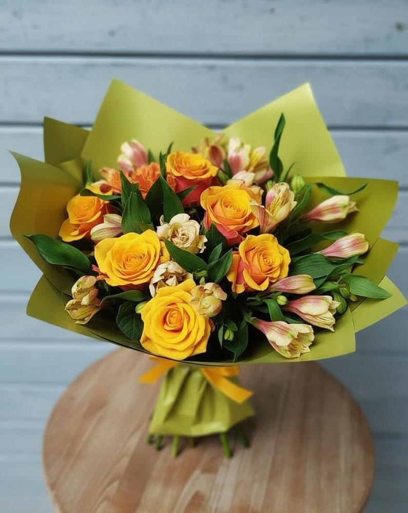 Букет цветов из: Альстромерии и Розы в Железноводском