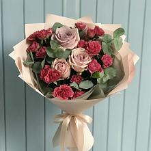 Букет цветов из:  Гвоздики и Розы в Железноводском