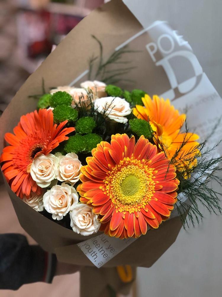 Букет цветов из: Герберы, Хризантемы и Розы в Железноводском