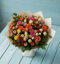 Букет Микс из разноцветных кустовых роз в Железноводском